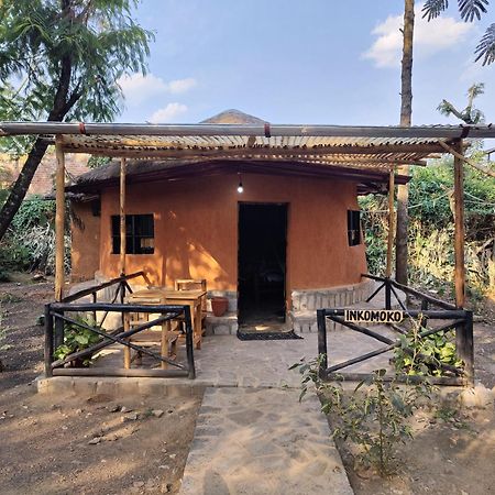 Nyakinama Red Rocks Rwanda - Campsite & Guesthouse מראה חיצוני תמונה