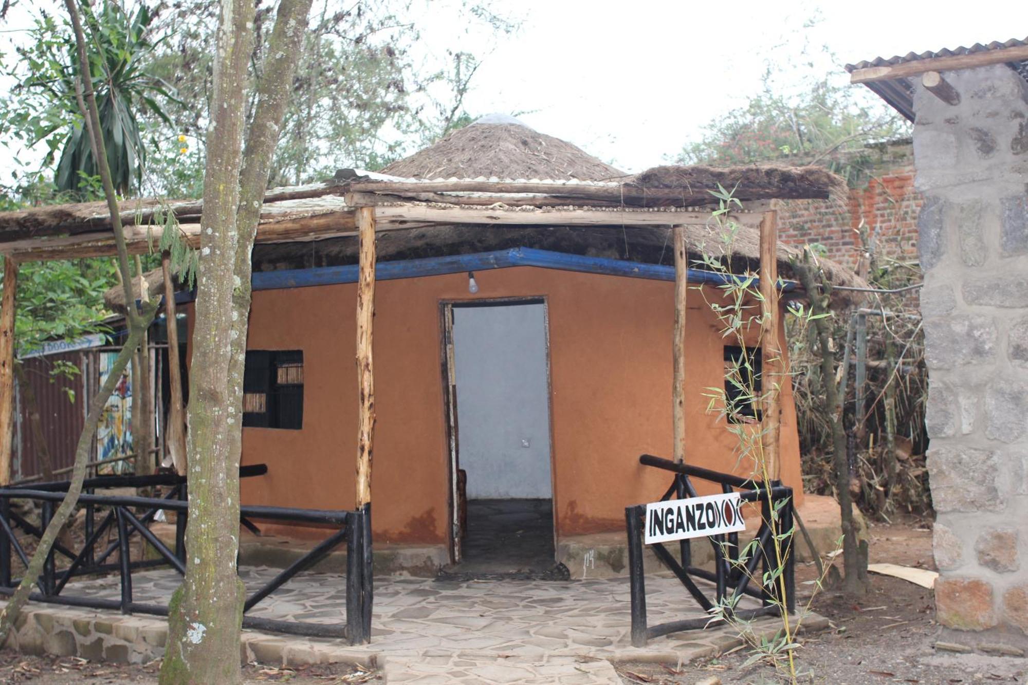Nyakinama Red Rocks Rwanda - Campsite & Guesthouse מראה חיצוני תמונה