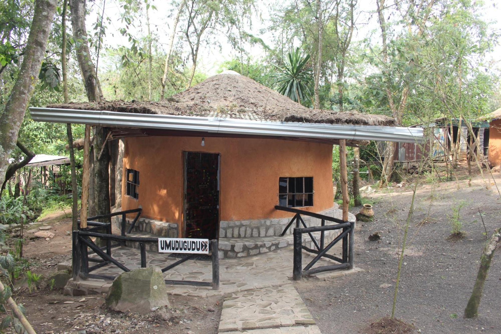 Nyakinama Red Rocks Rwanda - Campsite & Guesthouse מראה חיצוני תמונה