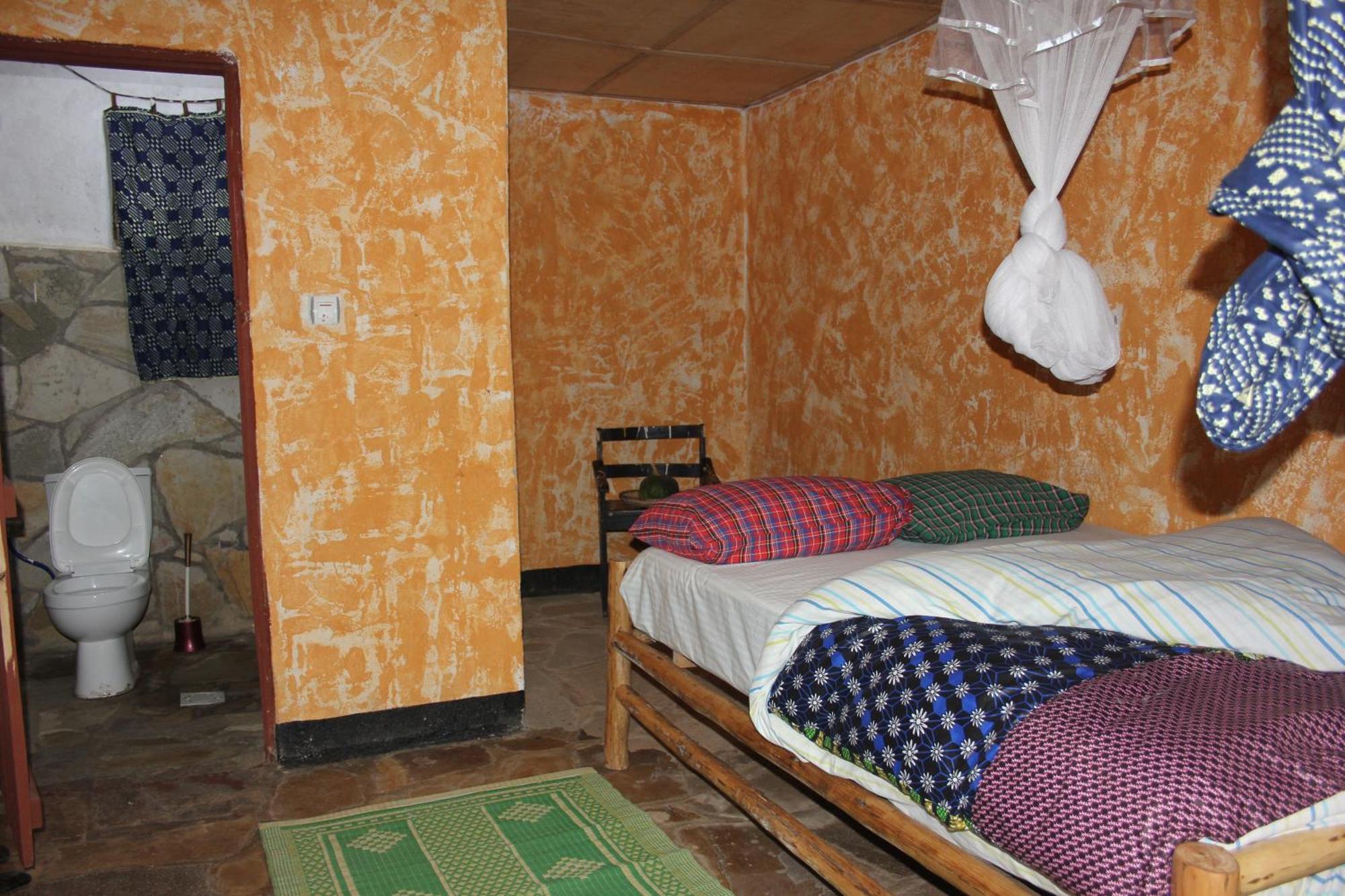Nyakinama Red Rocks Rwanda - Campsite & Guesthouse מראה חיצוני תמונה