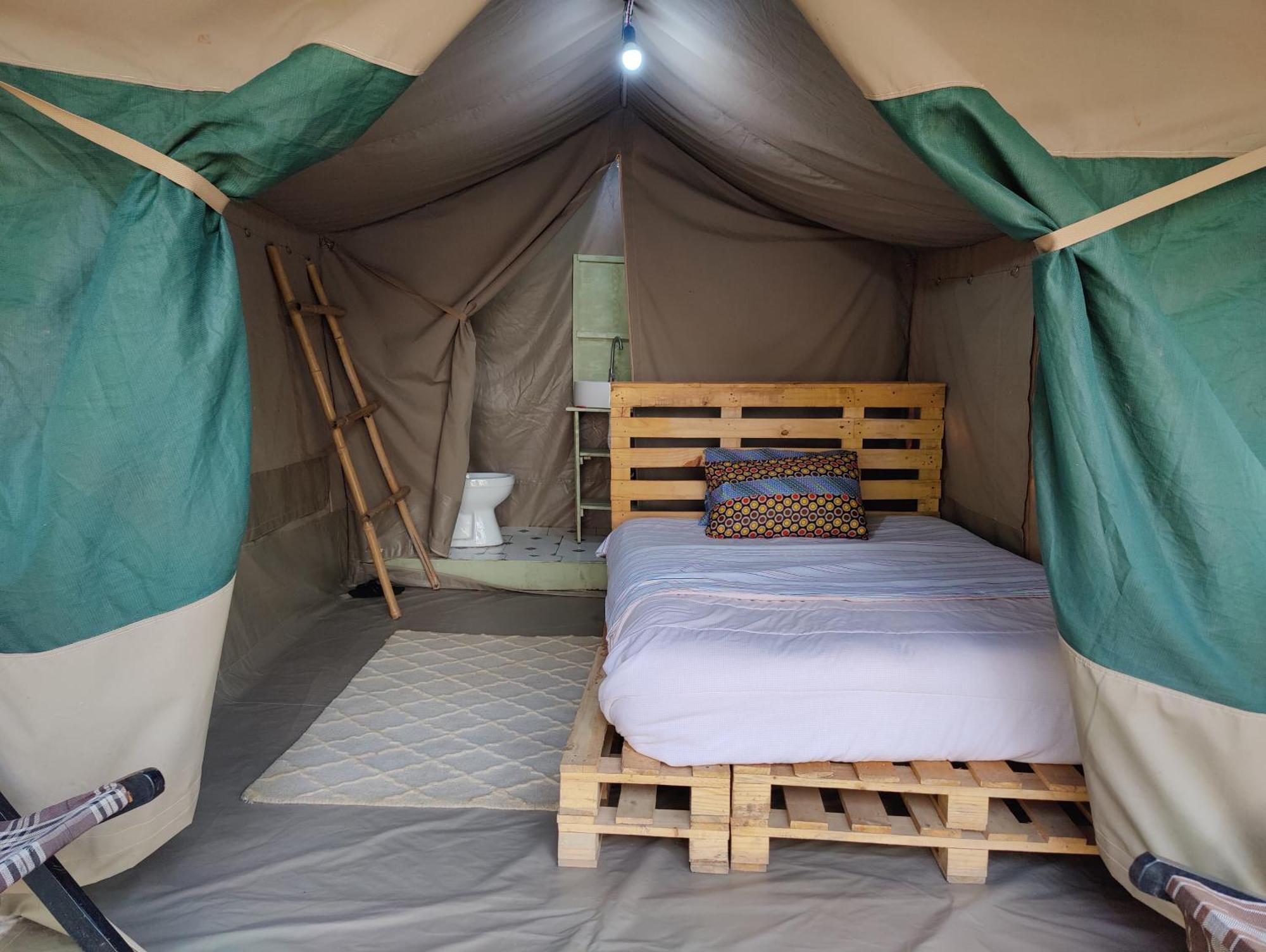 Nyakinama Red Rocks Rwanda - Campsite & Guesthouse מראה חיצוני תמונה